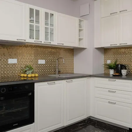 Atmospheric In For 4 Guests By Renters * Βαρσοβία