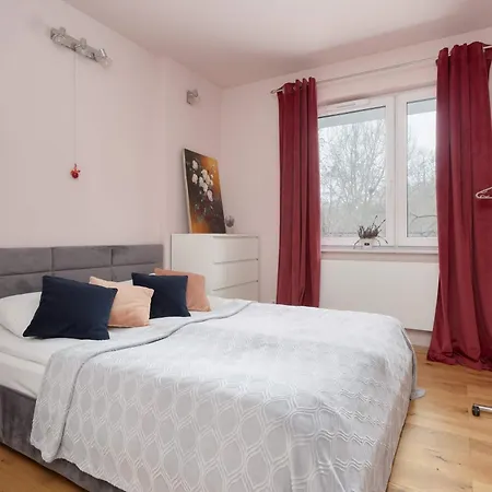 Atmospheric In For 4 Guests By Renters Apartmán *